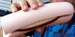 Бутерброд с хлебом