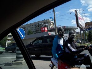 И голову защищает и не пахнет